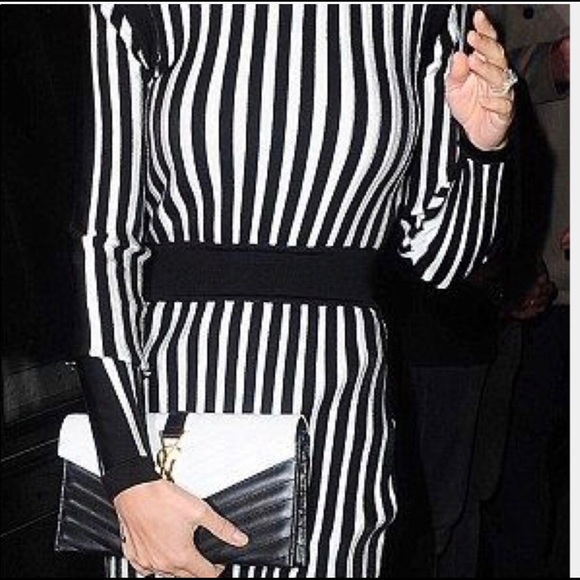 YSL Monogram - Picture 6 of 7